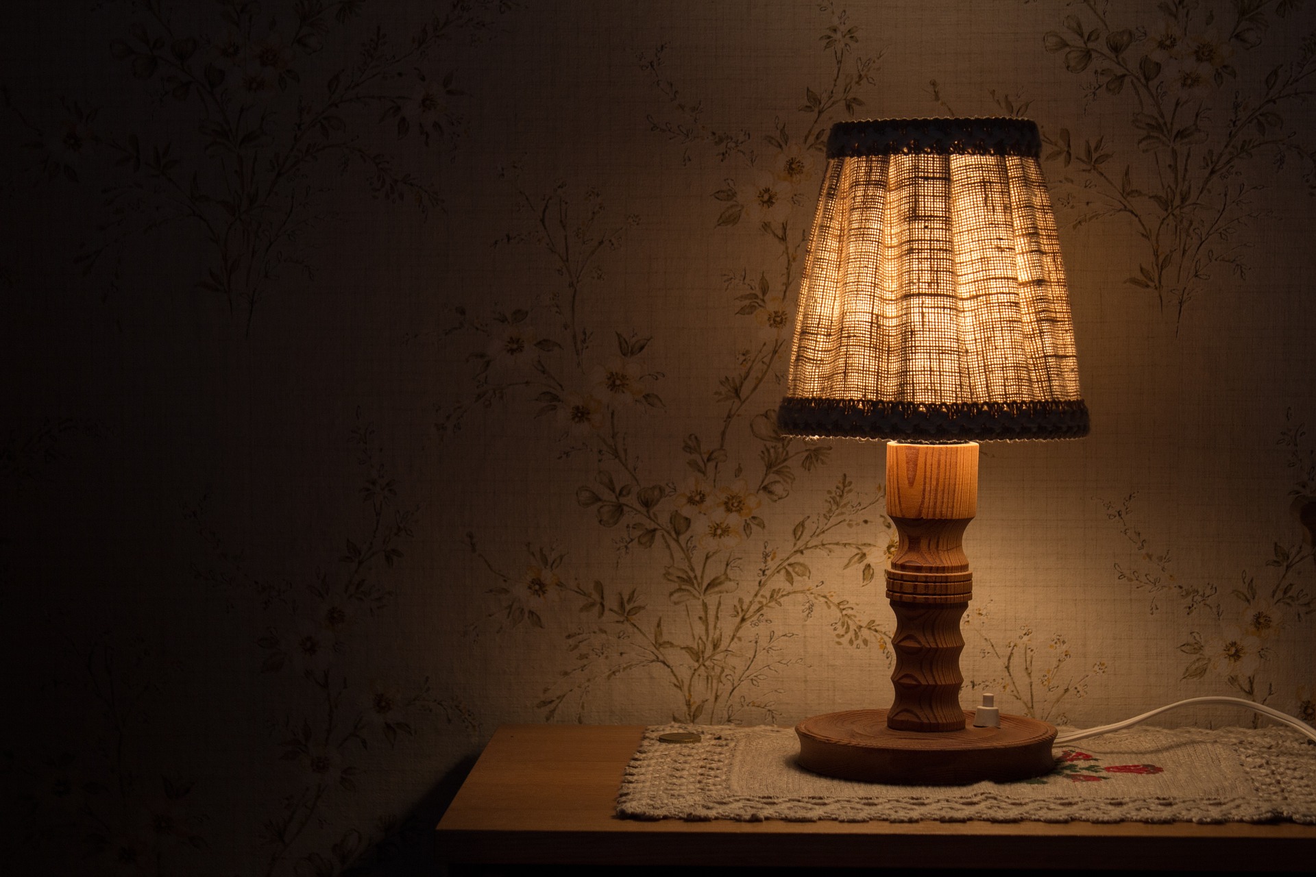 Wissensdatenbank | von der Erfindung der Glühlampe und wer es wirklich war
