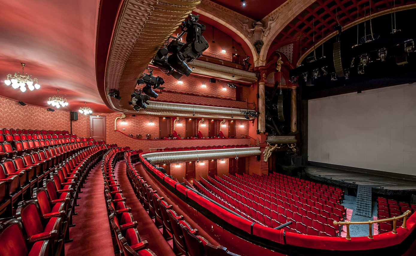 Referenzbild vom Theater des Westens in Berlin, Theatersaal mit Beleuchtung